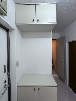 大泉常盤ハイツ シューズボックス上にも収納あります。