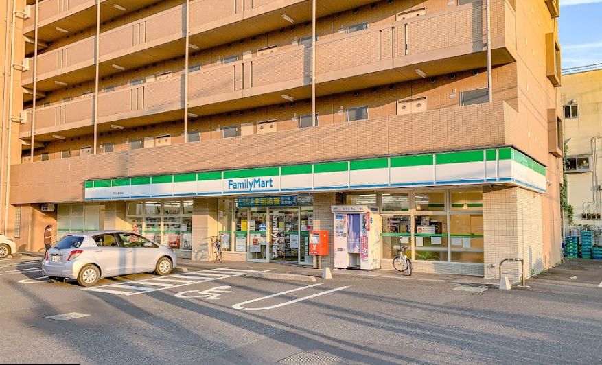 グレースメゾン ファミリーマート 戸田全農通り店