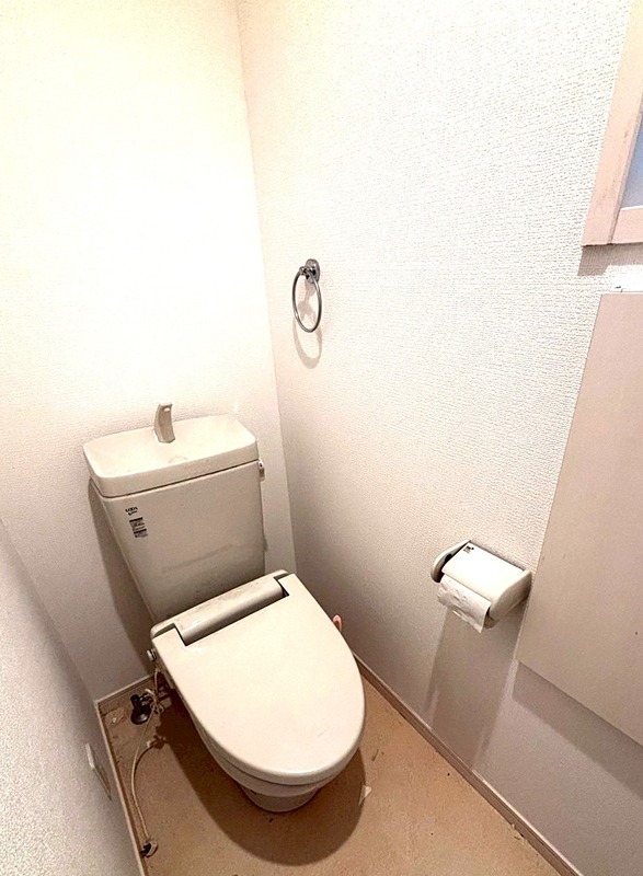 蕨市南町3丁目貸家 トイレ