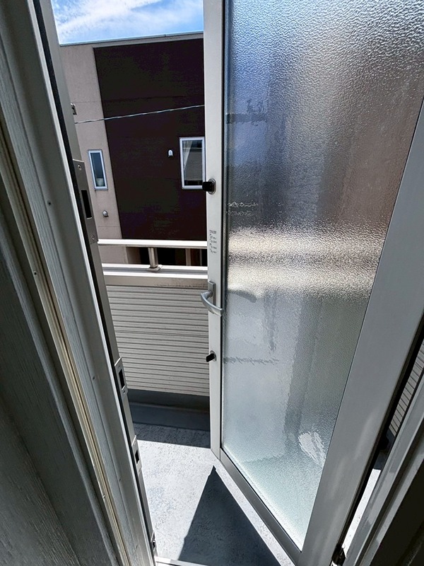 浦和区元町貸家 ベランダ