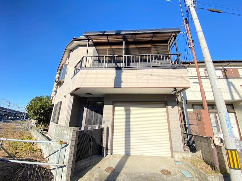 周辺には建物を遮る高層建築物もなく、心地よい風が通り抜けます。