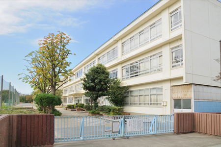 蕨市塚越6丁目 中古戸建 蕨市立東中学校
