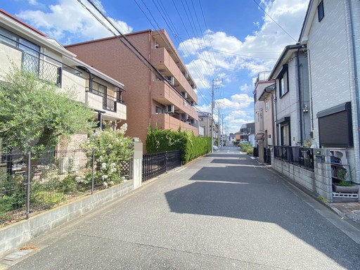 蕨市錦町6丁目　中古戸建 前面道路