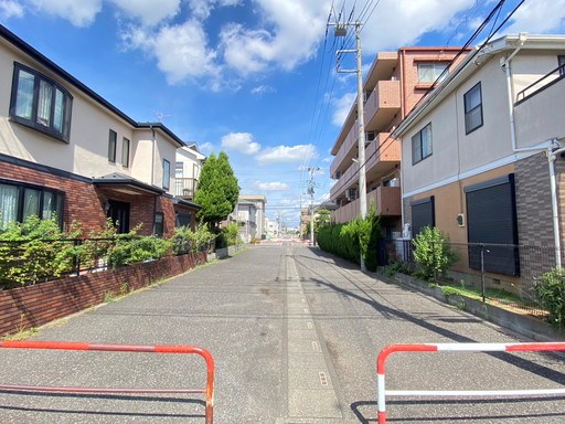 蕨市錦町6丁目　中古戸建 前面道路