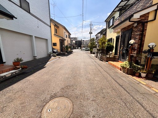 戸田市新曽南2丁目 中古戸建 前面道路