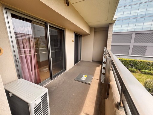 オハナ北戸田ガーデニア 南面のバルコニーは、陽当り良好でたっぷりのお洗濯物もよく乾きます