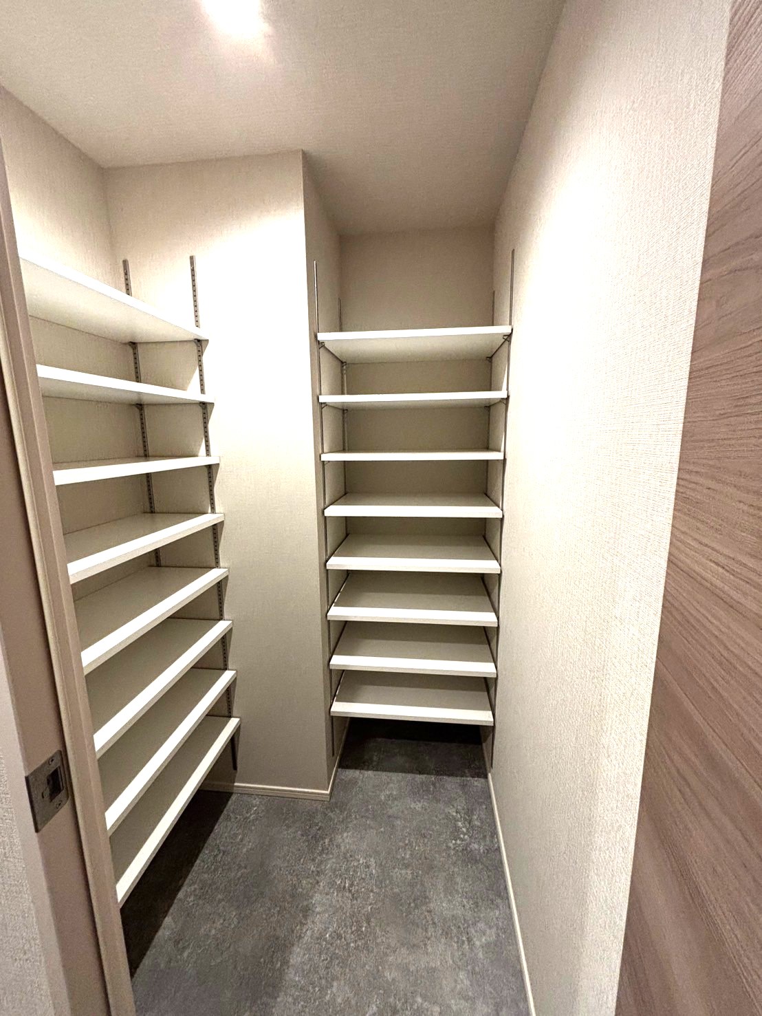 confortable(コンフォータブル) 1736146878800